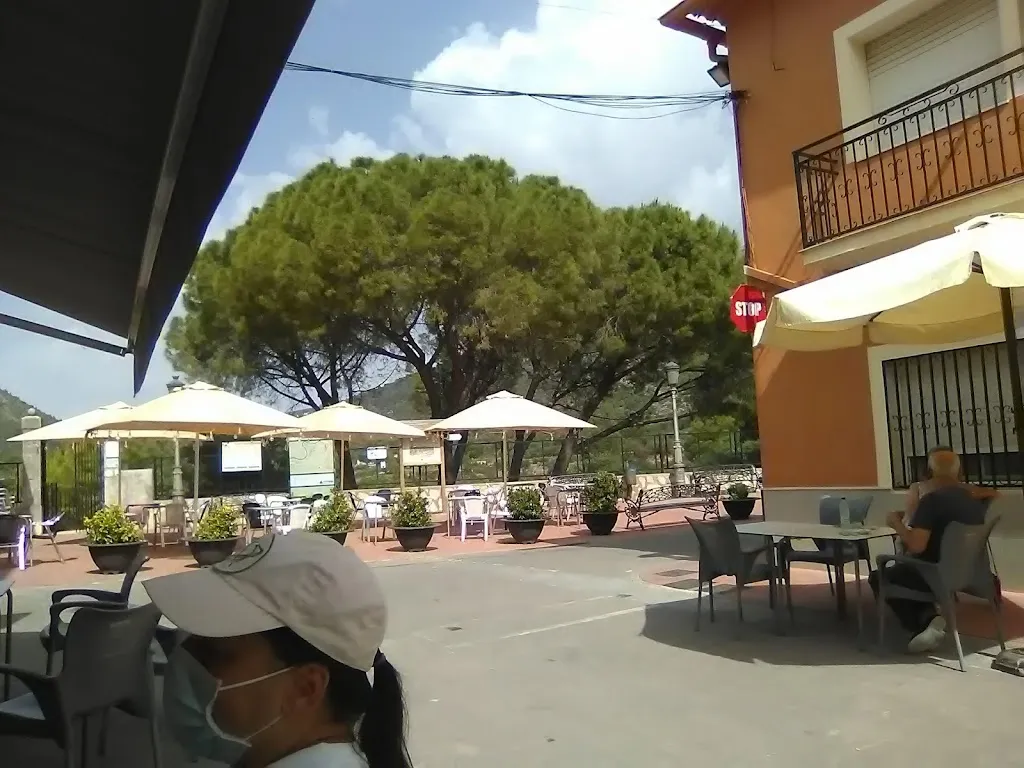 K C_Bar El Gat_Benigembla_review