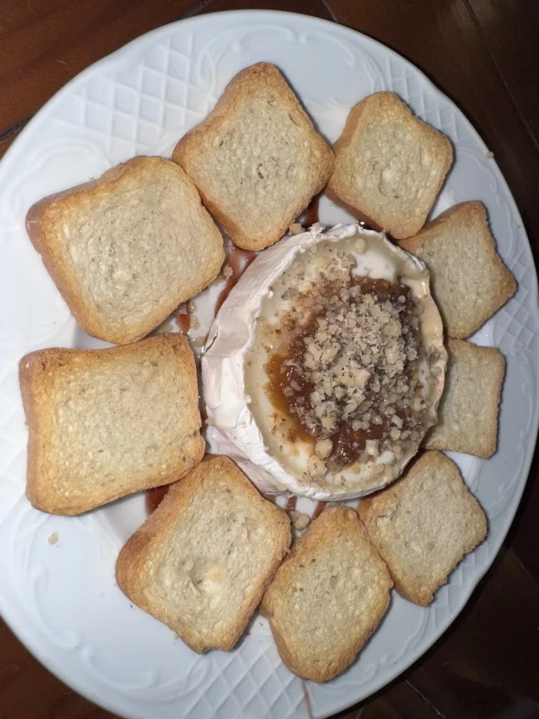 Román Portillo_Peña bética, cultural center_Bollullos par del Condado_review