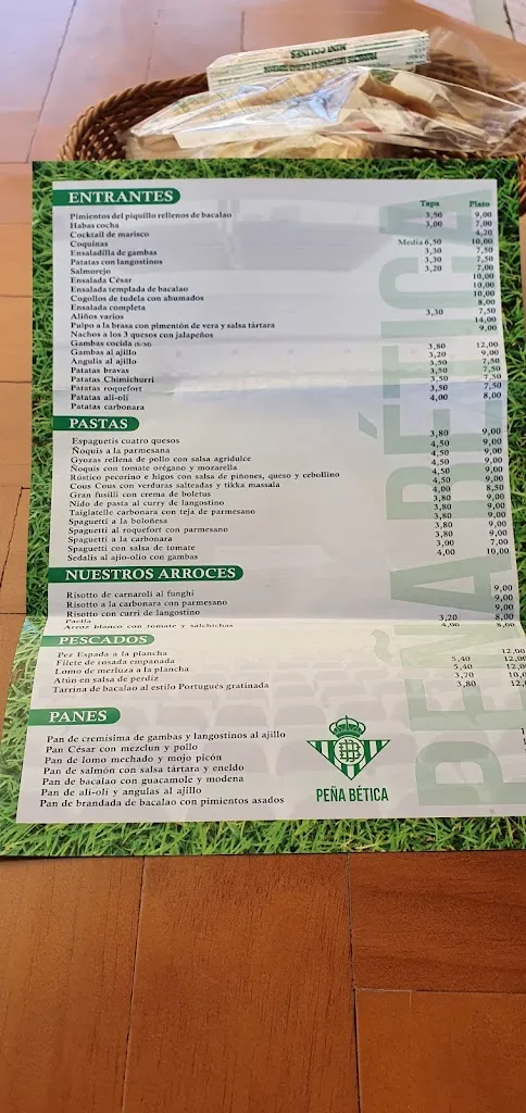 Marina Gamero_Peña bética, cultural center_Bollullos par del Condado_review