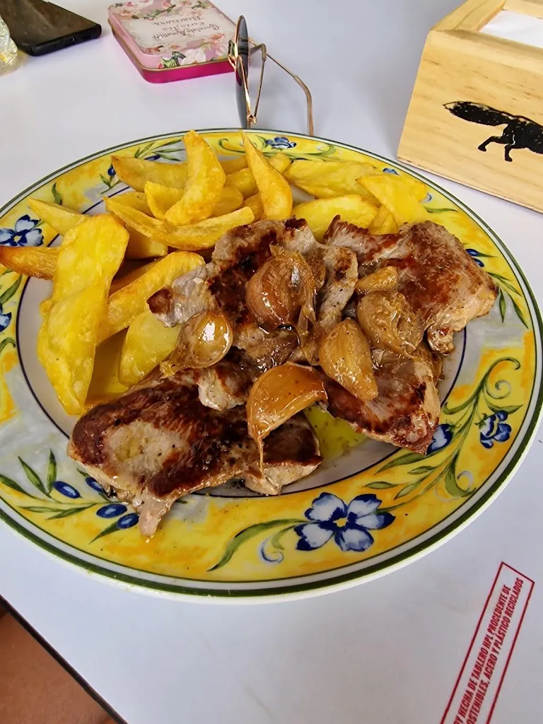 Jonathan Benaksas_La Quesería_Bollullos par del Condado_review