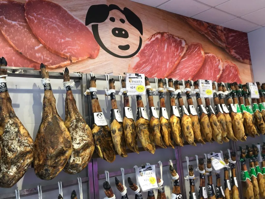 Mercaiberico - Jamones ibéricos y chacinas de Huelva_Bollullos par del Condado_slider_image_2