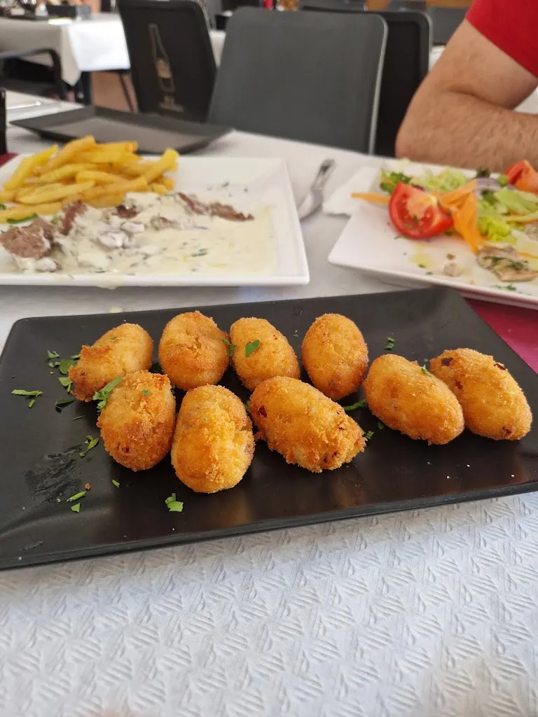 Jose Manuel Carrasco Camacho_BARBOO_Bollullos par del Condado_review