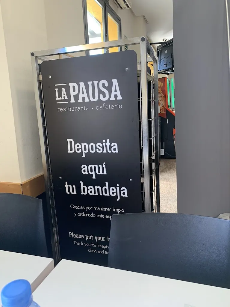 Liam H_Área de Servicio La Pausa - Via Sevilla_Chucena_review