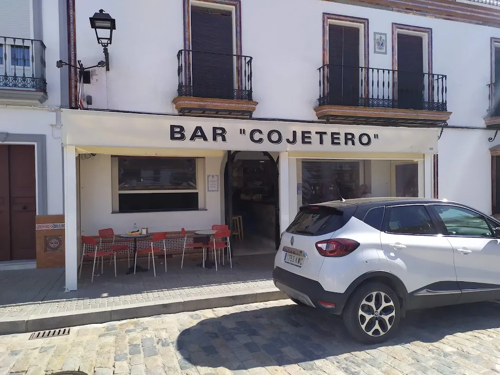 Bar Cojetero restaurant in Chucena