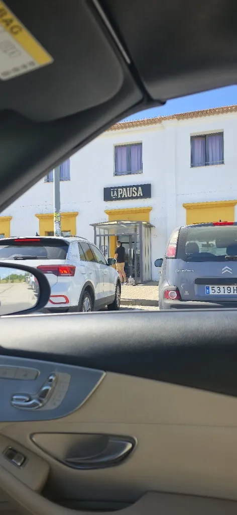 J. Macgregor_Área de Servicio La Pausa - Via Huelva_Chucena_review