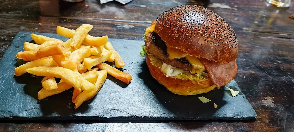 Alba Martin_Pizzeria el Capriccio_Chucena_review