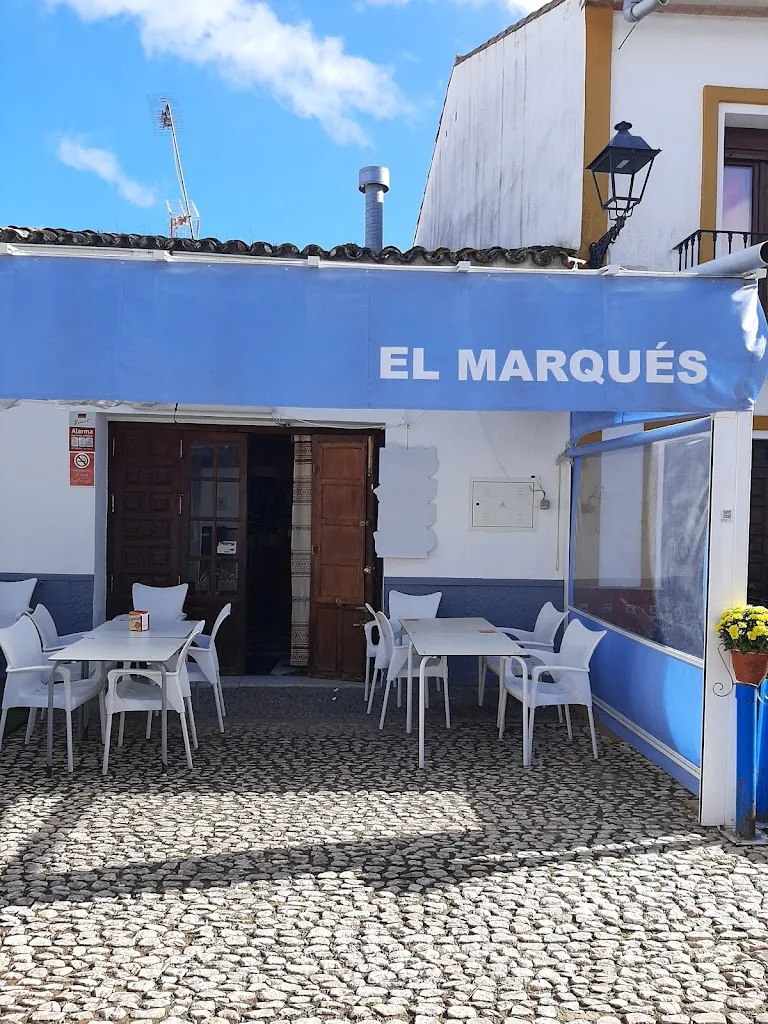 jesus Garcia_Bar cafetería El marqués_Corteconcepción_recensione