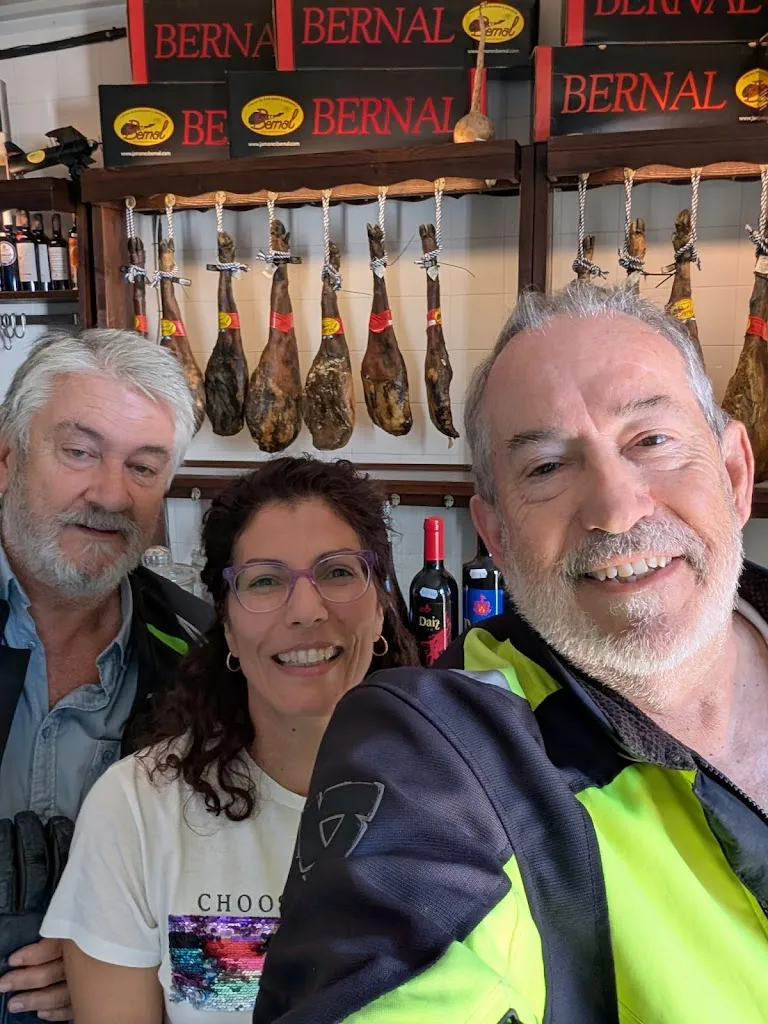 Ricardo Sotillo_Jamones y Embutidos Bernal SLU_Corteconcepción_review