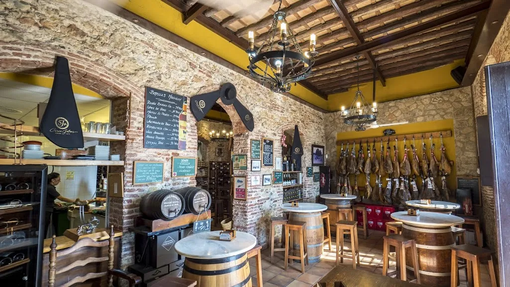 Delicatessen Merkajamón restaurant in Ayamonte