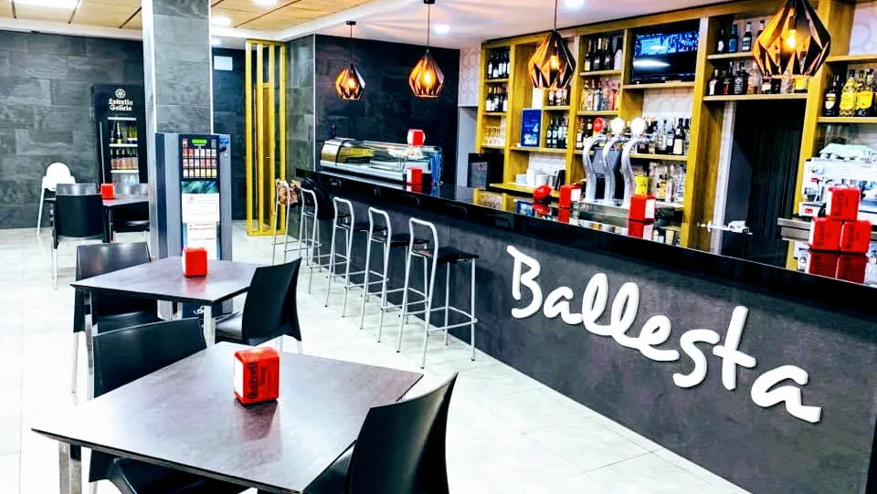 Bar Ballesta restaurant in Benidoleig