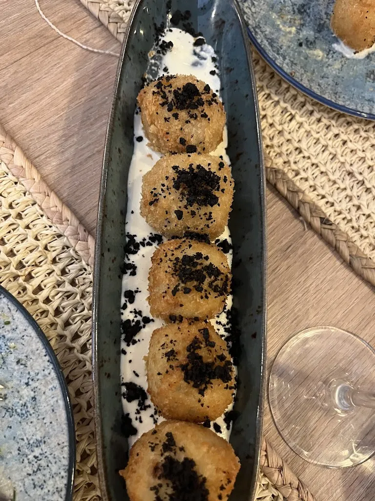 Karen Lockhart_MERAKI TAPAS_Ayamonte_review