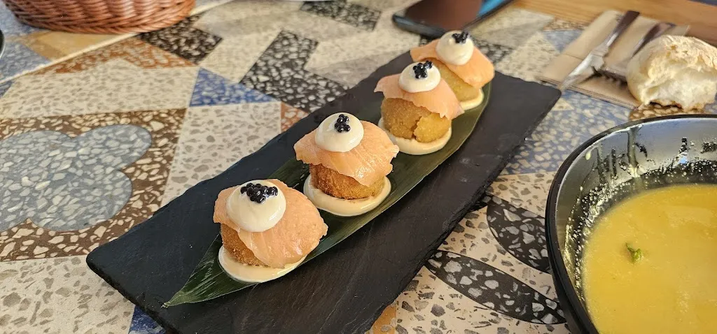 Michael Halligan_Okapi in the paradise_Ayamonte_review