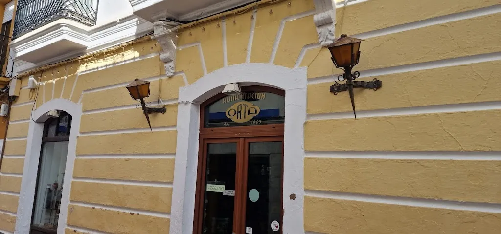 Alimentación Orta Ultramarinos restaurant in Ayamonte