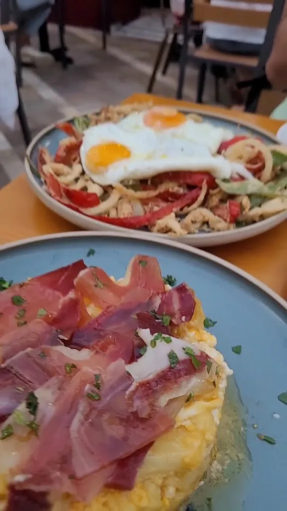 Restaurante Caprichos & Disparates_Ayamonte_slider_image_2