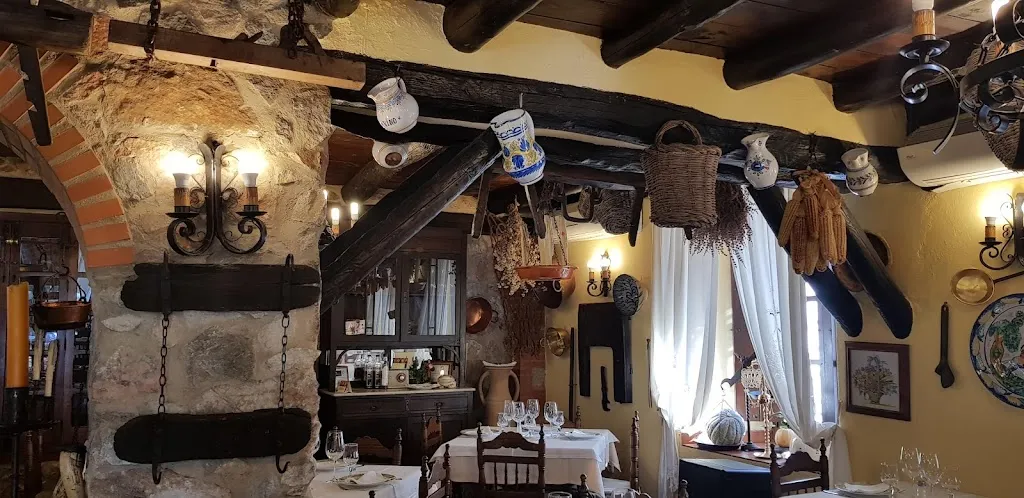 RESTAURANTE LA SERRANA BOZQUEZ ROMERO SL restaurant in Aracena