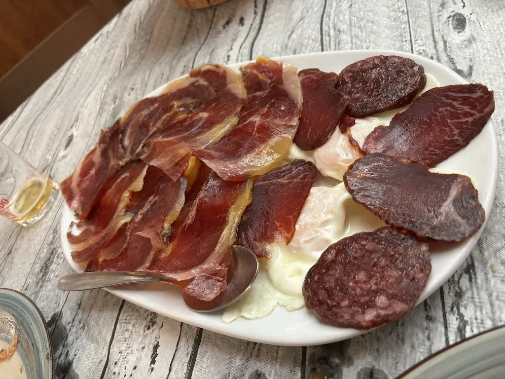 Restaurante José Vicente (J.M. Brioso)_Aracena_slider_image_3