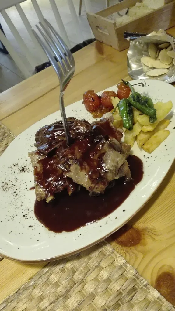 Antonio Jurado_Restaurante Russes Gastrobar_Aracena_recensione