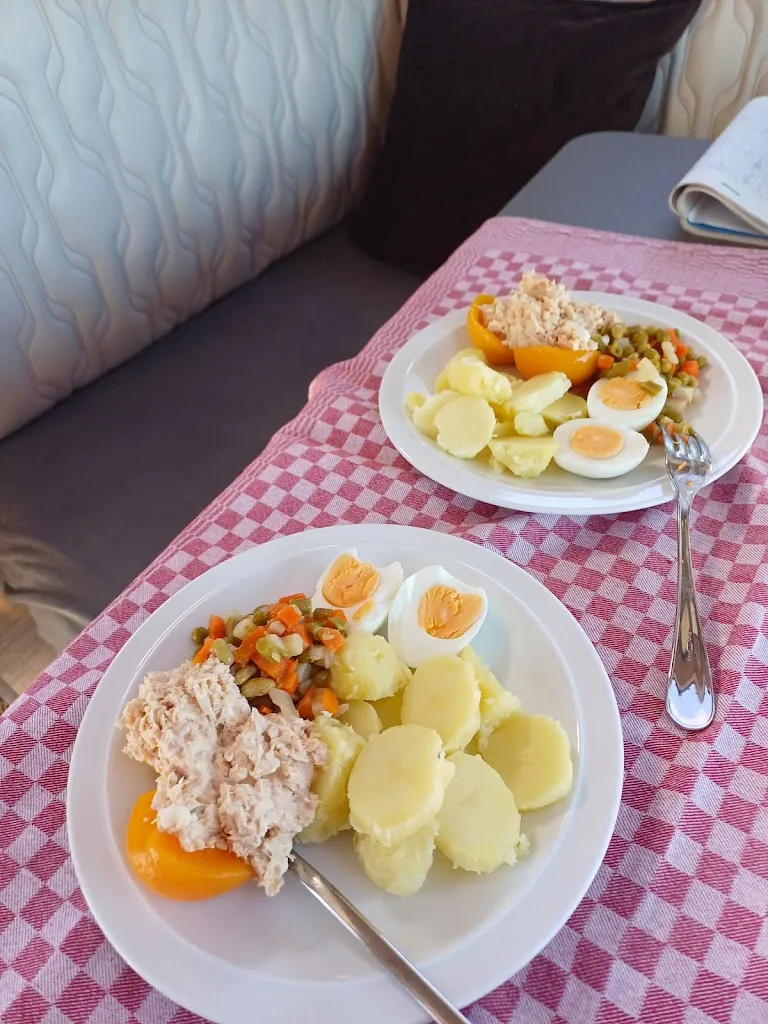 Dirk Hombecq_El Casino_Benilloba_review