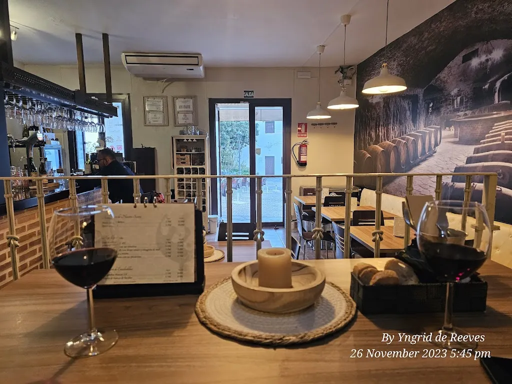 YNGRID REEVES_Restaurante VITA VINUM 🌞_Aracena_review