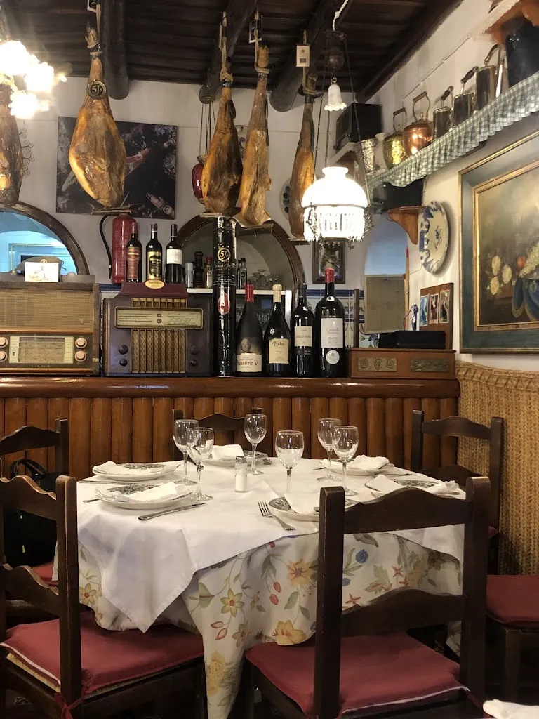 Café Bar Joaquinito restaurant in Aracena