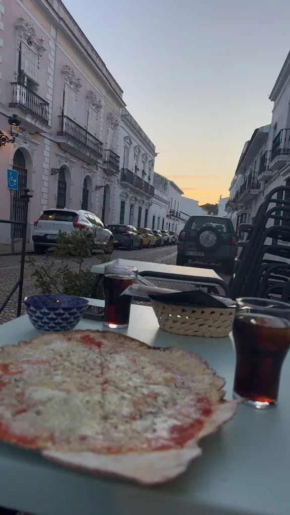 Asfand Yar Gondal_Pizzería Restaurante La Stradina_Aracena_review