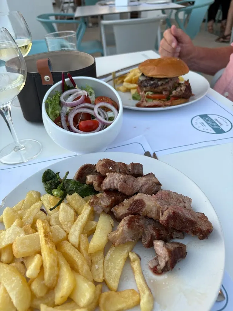 Gav Donnelly_Jamar Gastrobar_Aracena_review