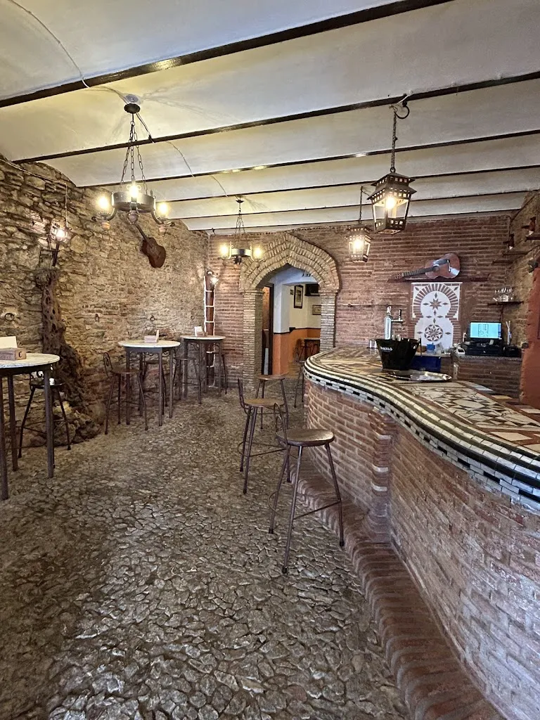 EL ATAJO restaurant in Aracena