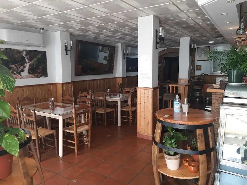 Restaurante El Otro restaurant in Aracena