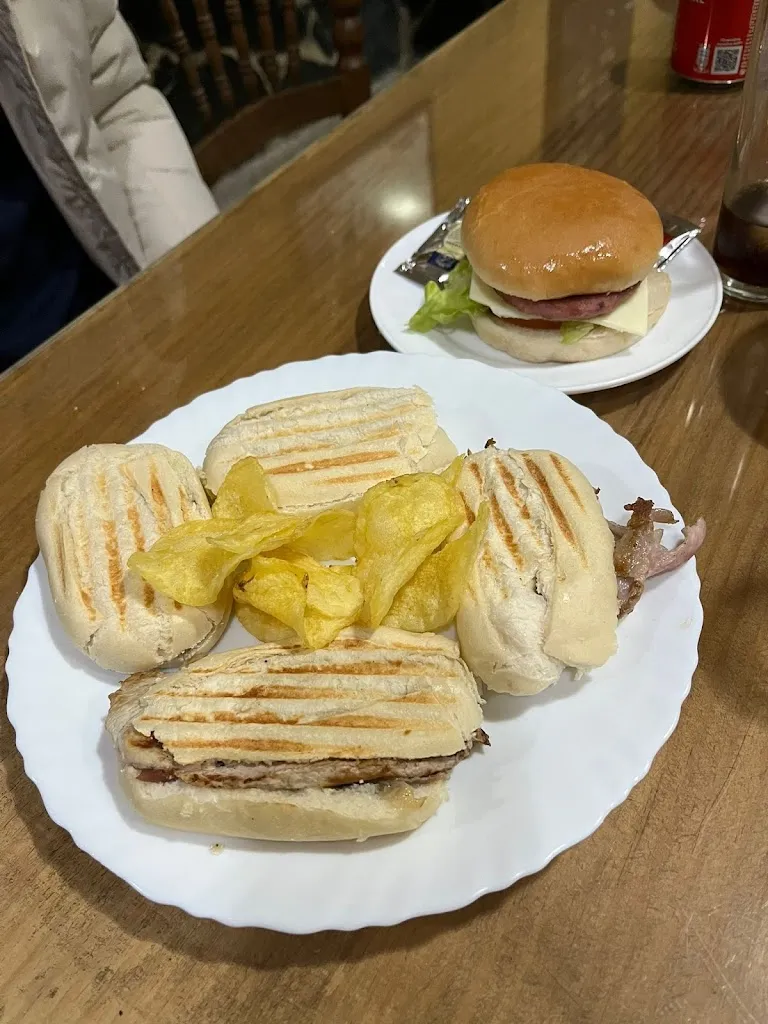 Jesus Buzon_Bar Monte Robledo_Aracena_review