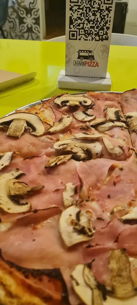 Daniel P_Caravan Pizza_Aracena_recensione