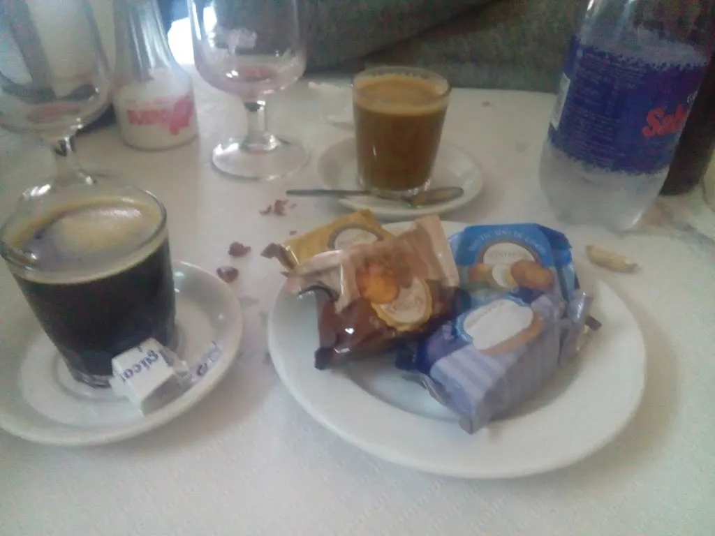 Júlia Lorenzo Hernandis_Bar Cooperativa CaMario_Benimarfull_review