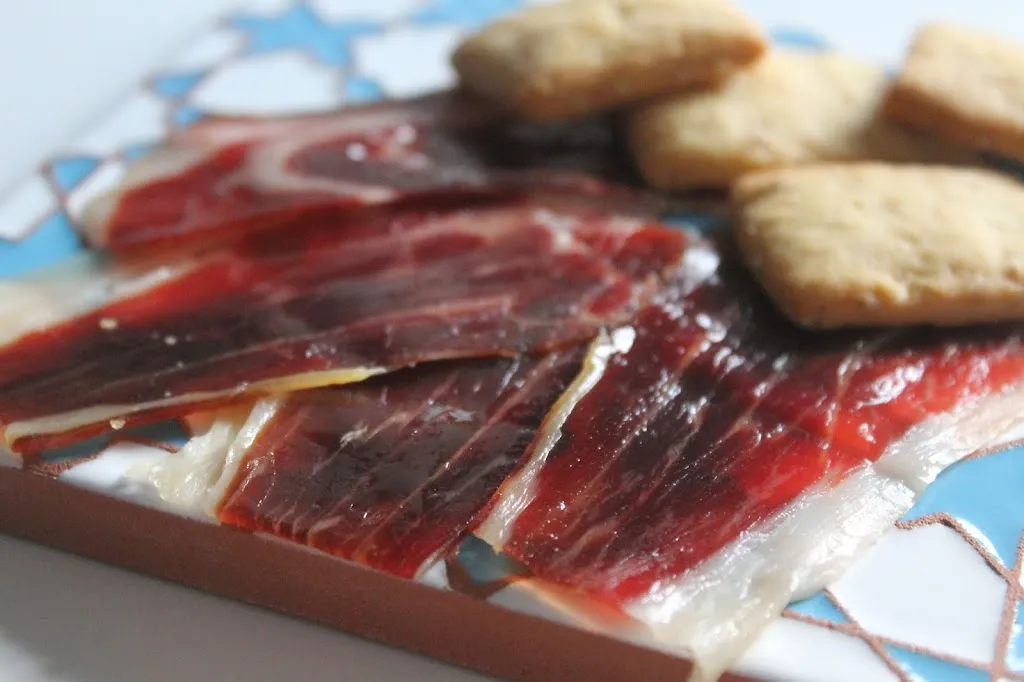 Jamones y productos ibéricos de calidad | RR Ibéricos_Aracena_slider_image_3