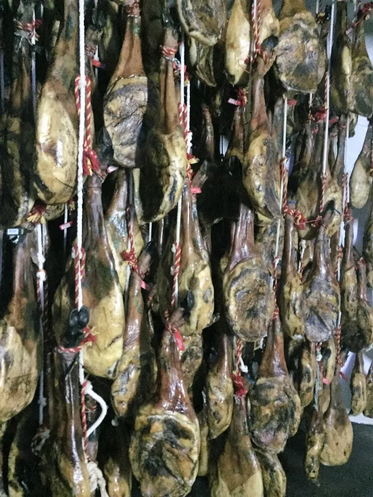 Jamones Francisco Navarro Carranza_Cumbres de Enmedio_slider_image_3