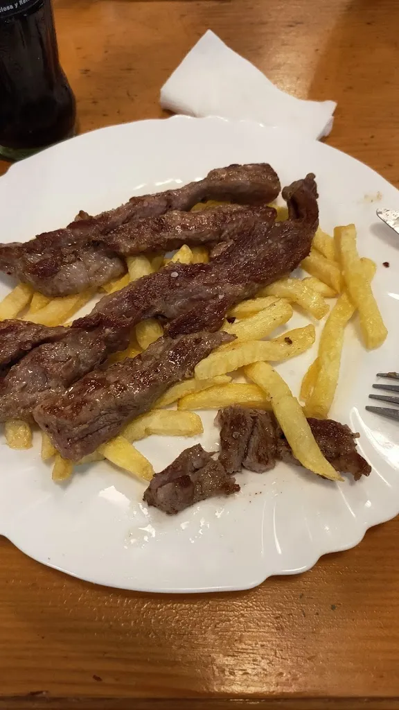 Miguel Angel yo yo_Bar El rincón de las niñas_Cortegana_review