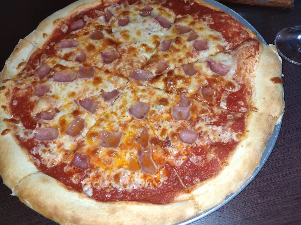 Andrés Navarro_PIZZERIA DIVAN_Cortegana_review