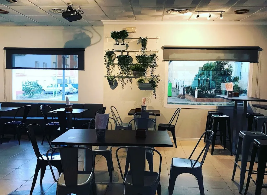 PIZZERIA DIVAN restaurant in Cortegana