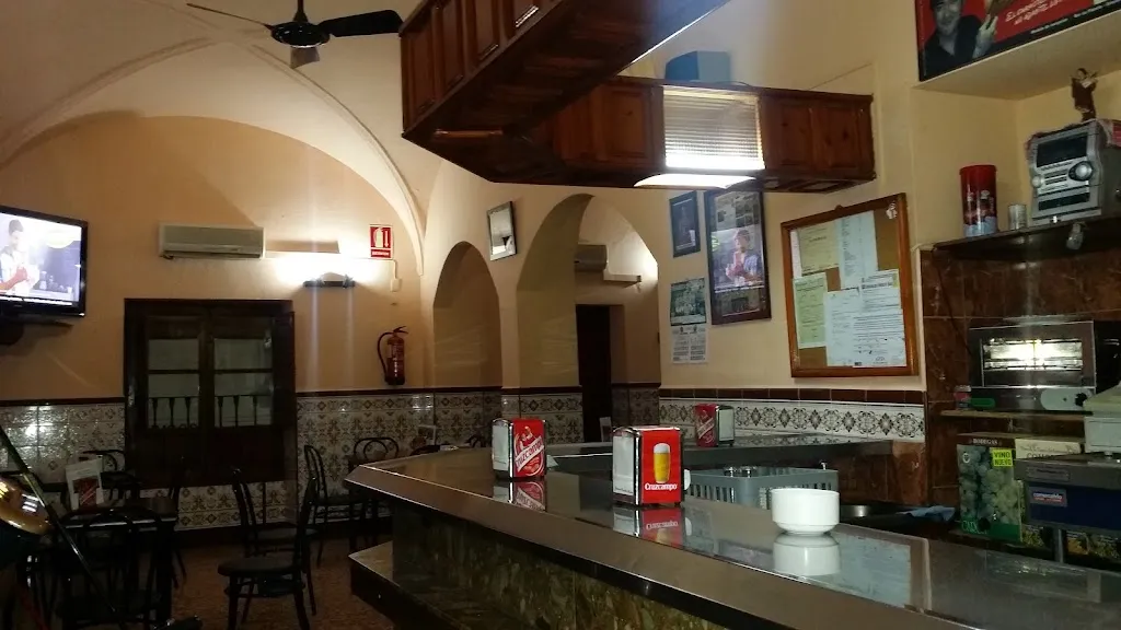 Bar La Placeta (Bar Estanis) restaurant in Cortegana