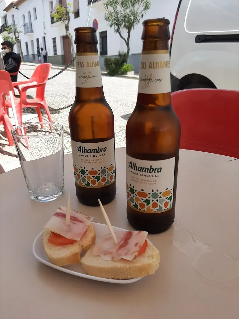 Miguel Martínez_Bar La TABERNA_Galaroza_review