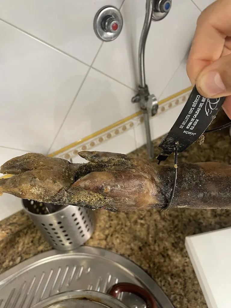 Nacho Regidor_Gran Paladar Jamones Ibéricos_Higuera de la Sierra_review