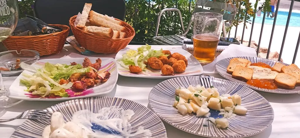 Bar PISKOBAR_Higuera de la Sierra_slider_image_3