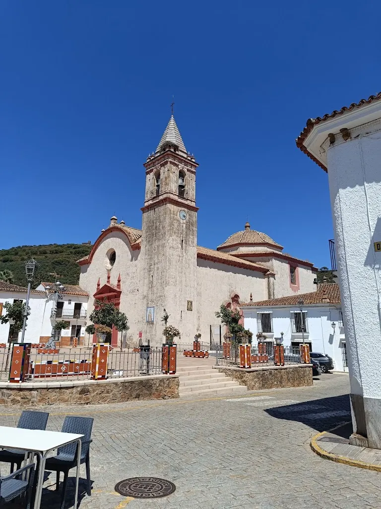 rosario chavez_Bar Pajaritos (Hermanos Ramírez Esteban)_Higuera de la Sierra_review