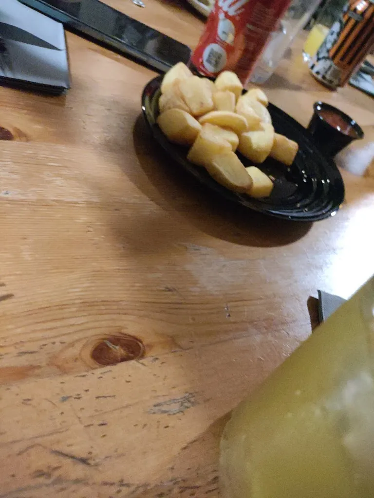 Nacho guaka_Pizzería Los Ratones Coloraos_Hinojos_review