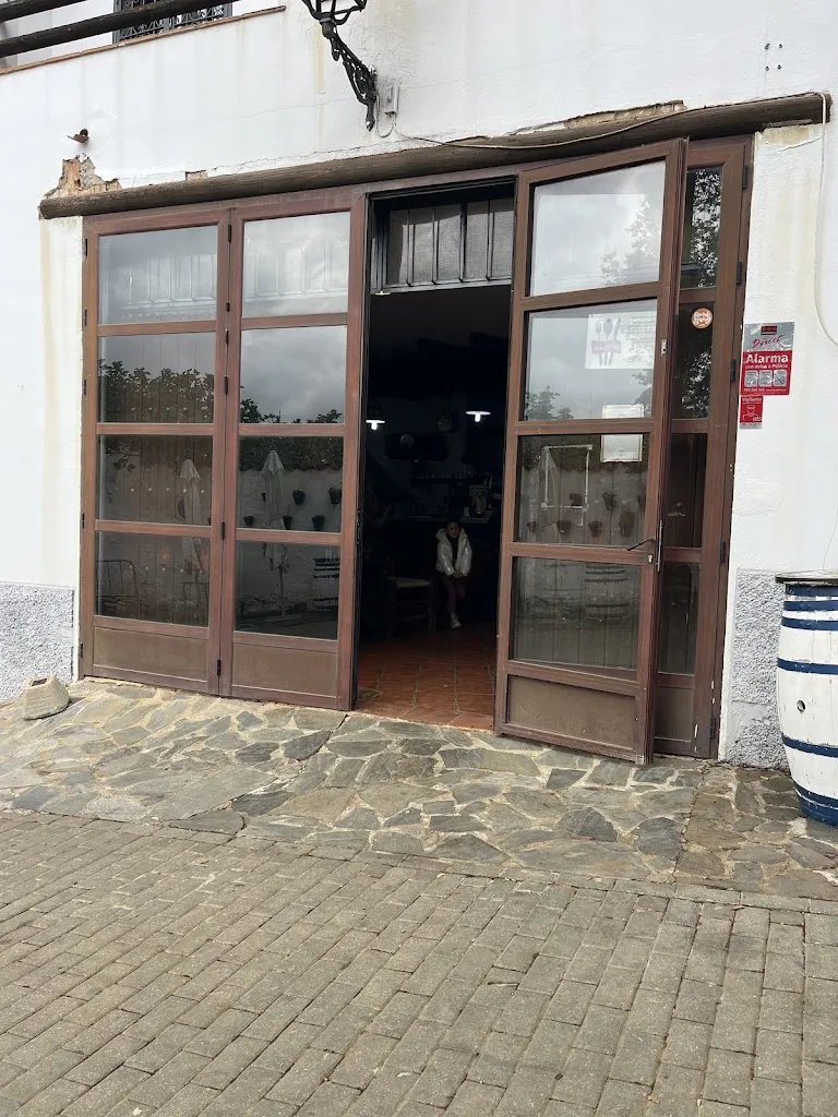 TheDarkTeam_El Rincón de Lorenzo_Linares de la Sierra_review