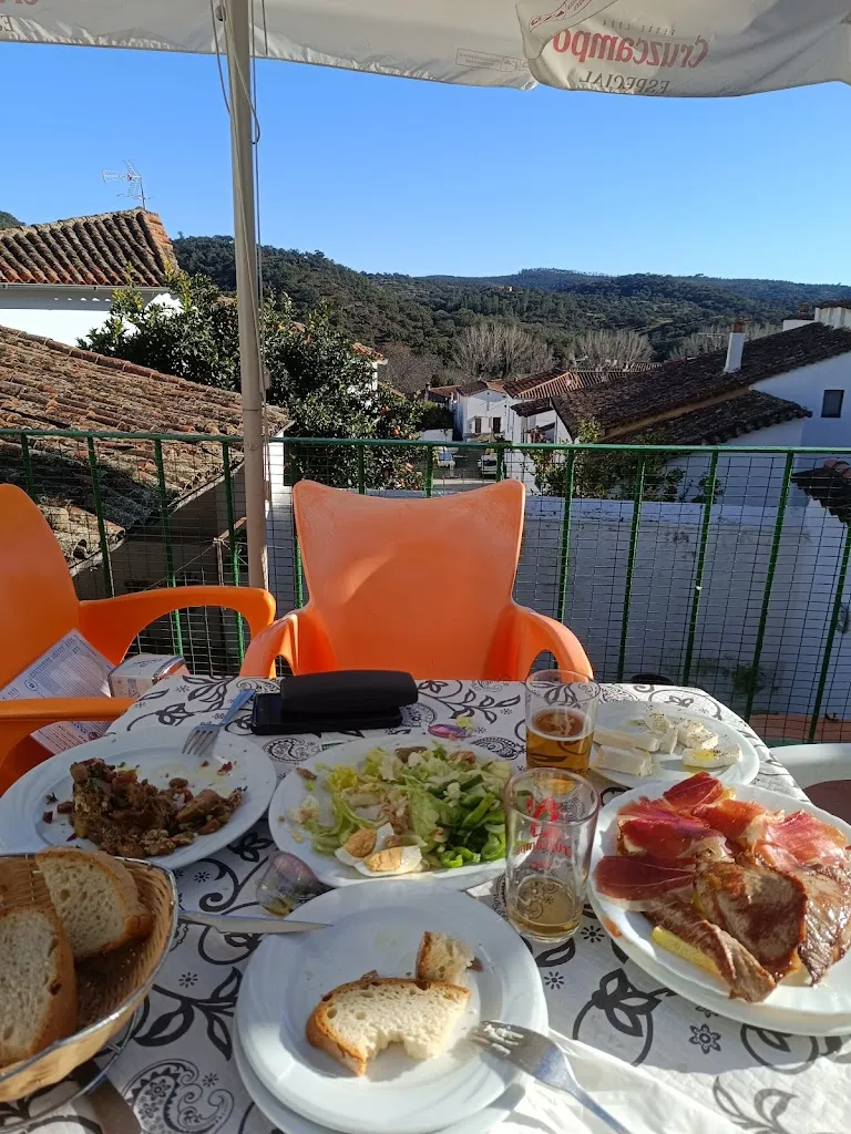 Sara Rendon Huerta_Bar Jota - Linares de la Sierra_Linares de la Sierra_review