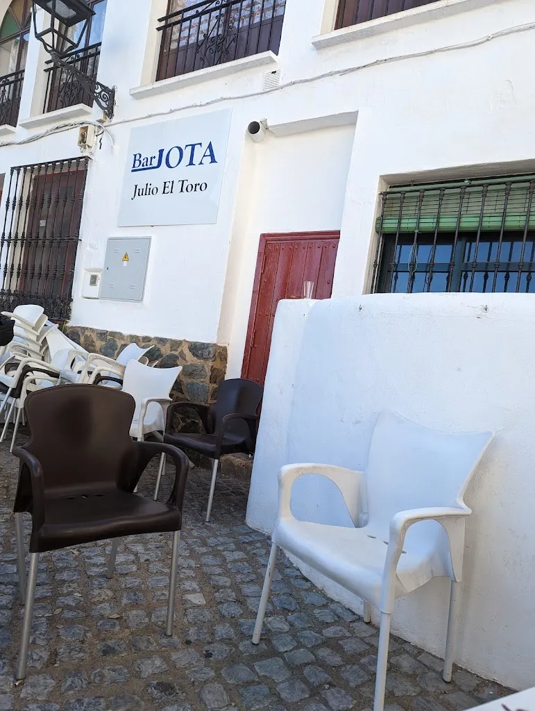 Bar Jota - Linares de la Sierra restaurant in Linares de la Sierra