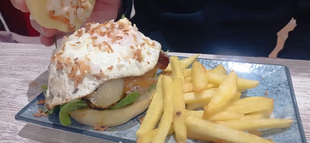 Luisa Marras_Bar Restaurante D´Capricho_Marines Los_review