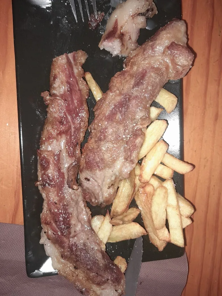 Markus López Weikl_Taberna Bretones_Marines Los_review