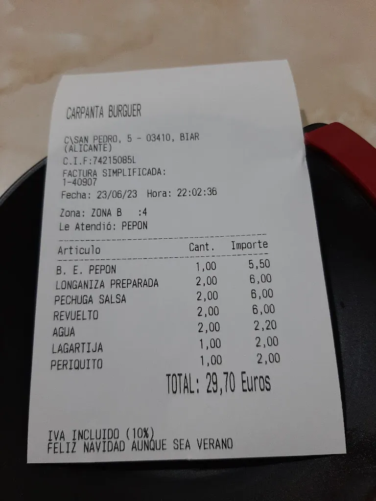 Yasmin Bernabeu_Carpanta Burger_Biar_review