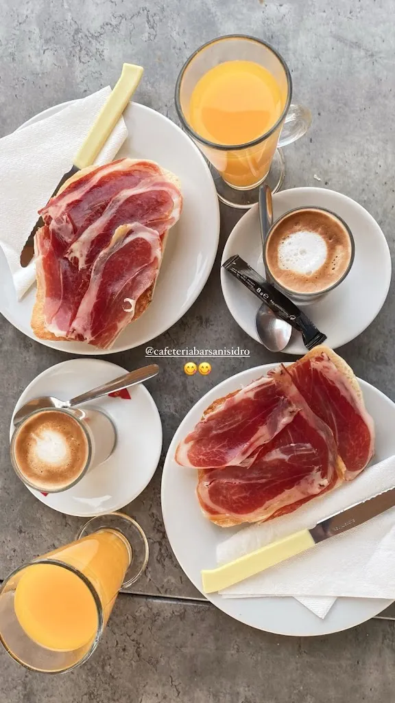 Élida Lopez_Cafetería Bar San Isidro 