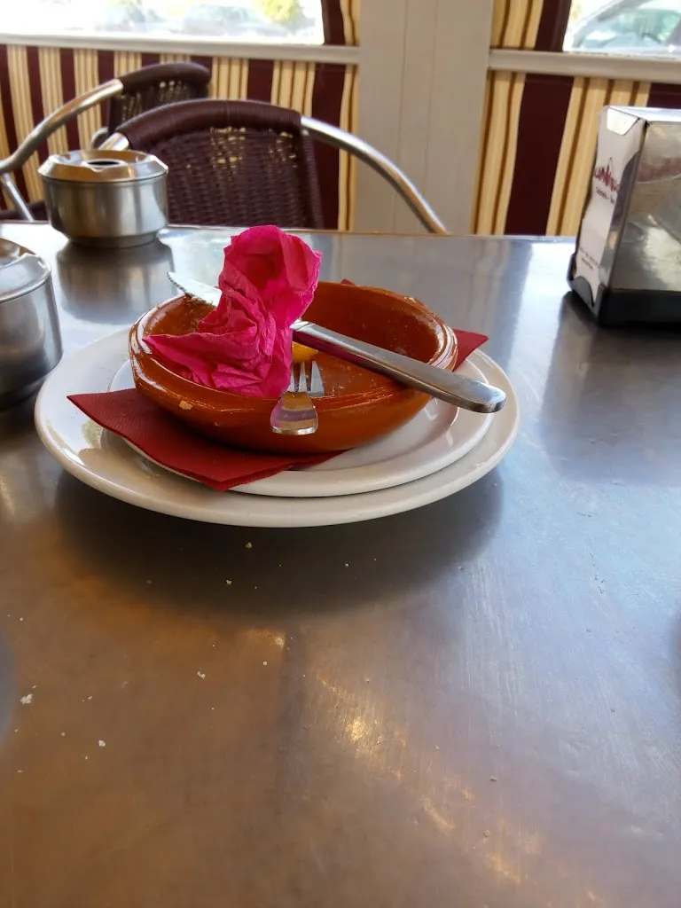 Menu_Bar Yeye_Lucena del Puerto_image_3